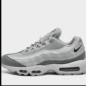 Nike air max size 8  gray